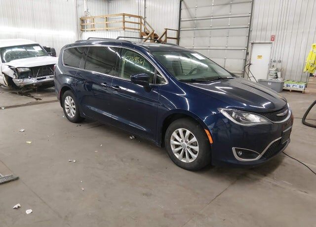 2019 CHRYSLER Pacifica