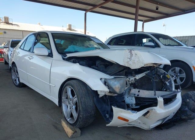 2004 LEXUS IS