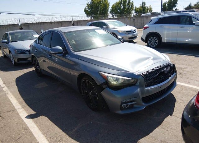 2015 INFINITI Q50