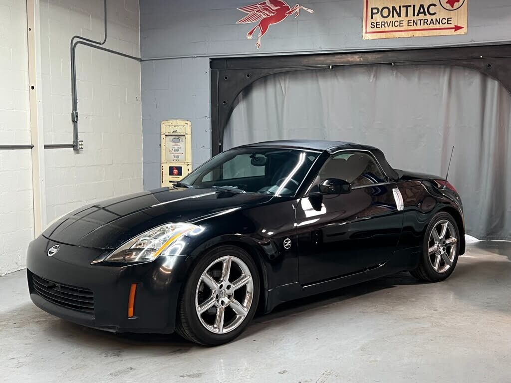2004 NISSAN 350Z