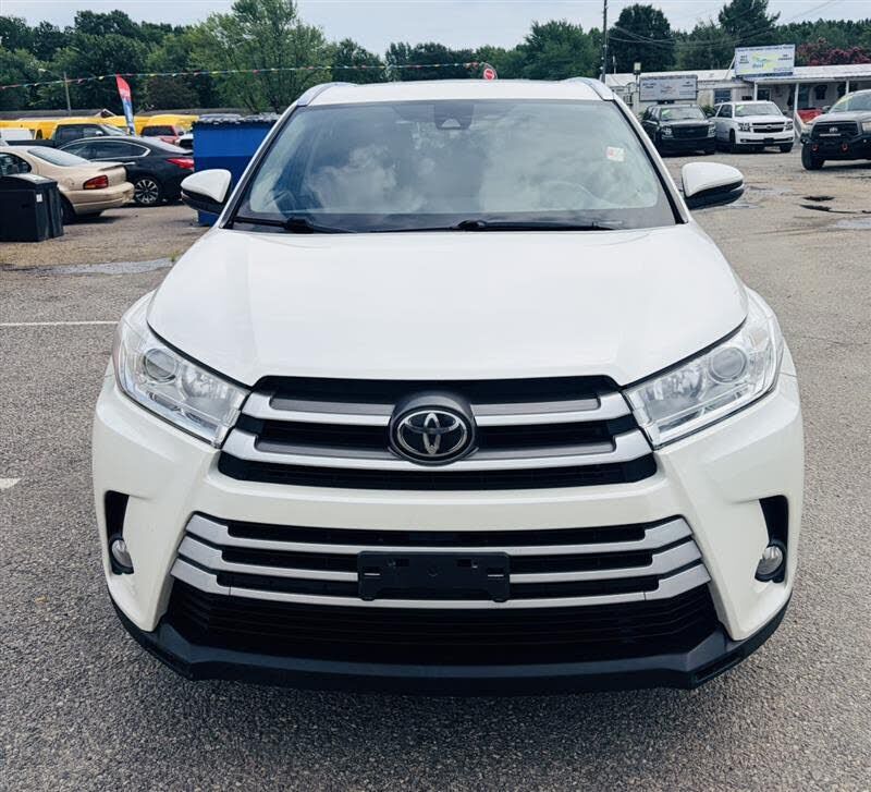 2019 TOYOTA Highlander