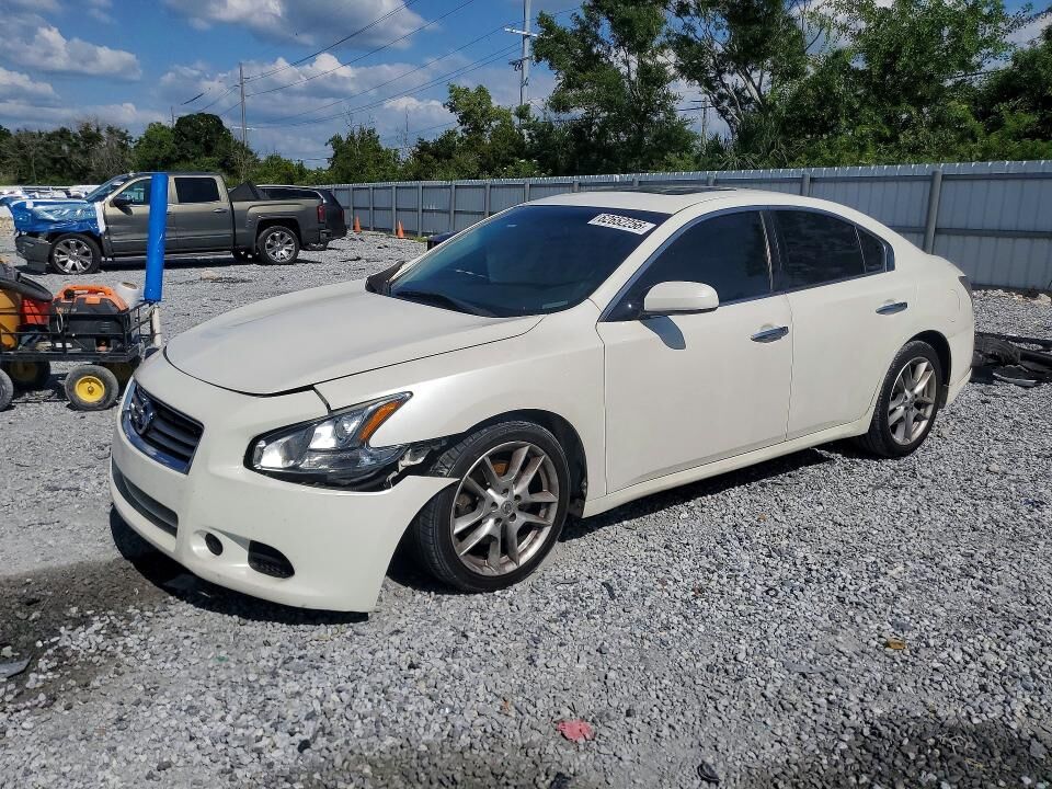 2014 NISSAN Maxima