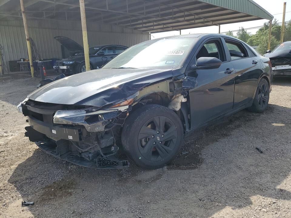 2023 HYUNDAI Elantra