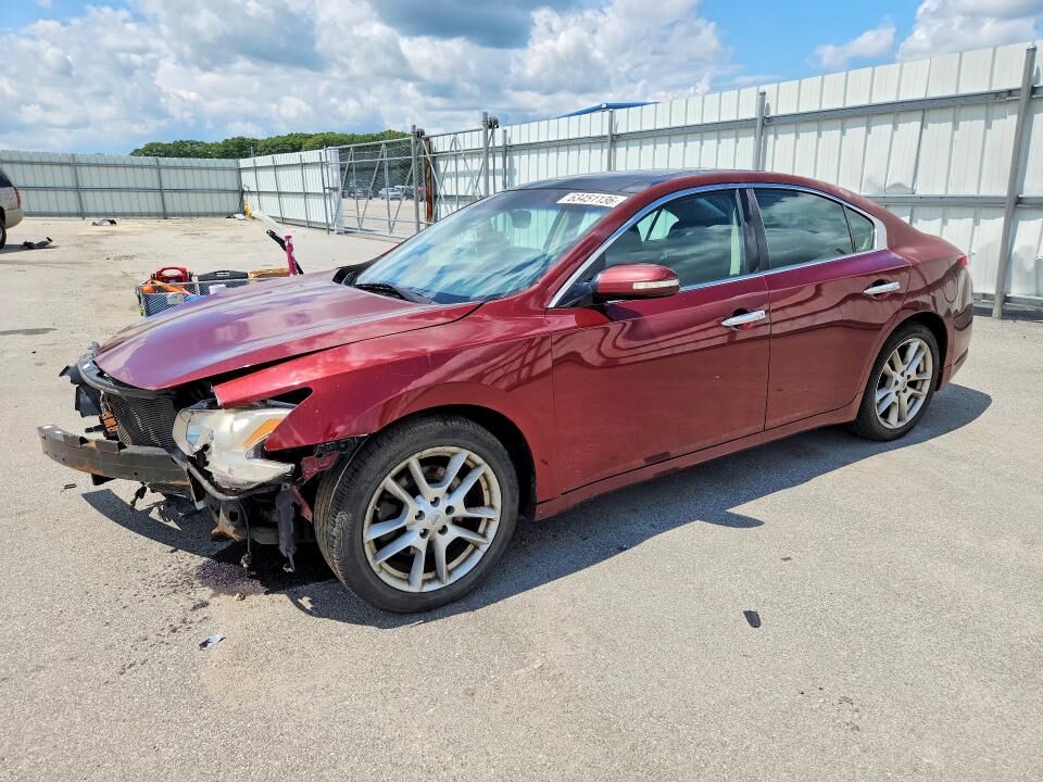 2010 NISSAN Maxima