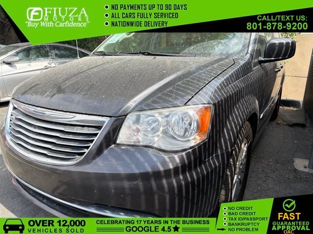 2015 CHRYSLER Town and Country