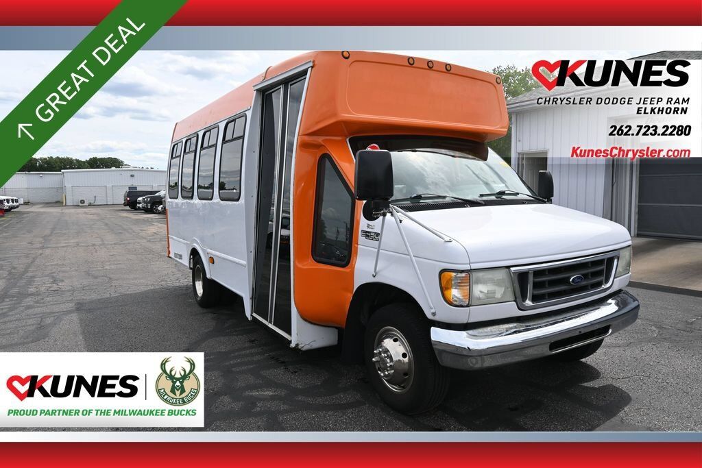 2003 FORD E-450