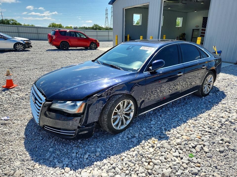 2011 AUDI A8