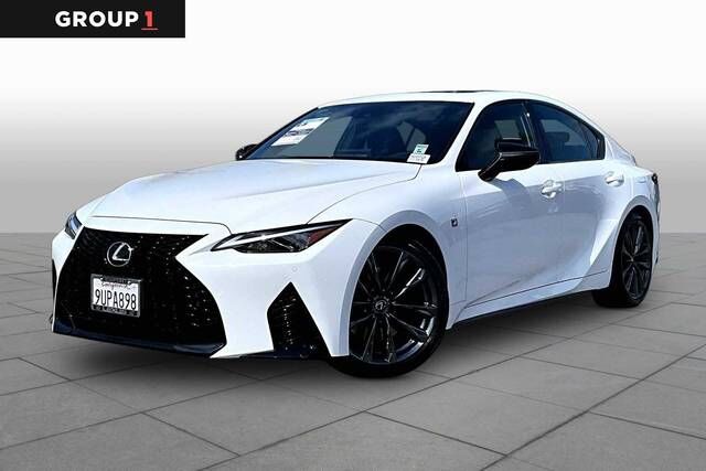 2025 LEXUS IS
