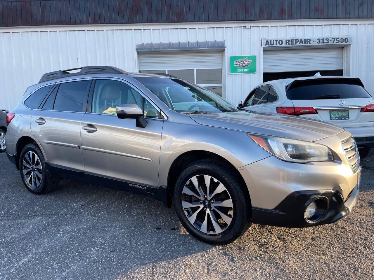 2016 SUBARU Outback
