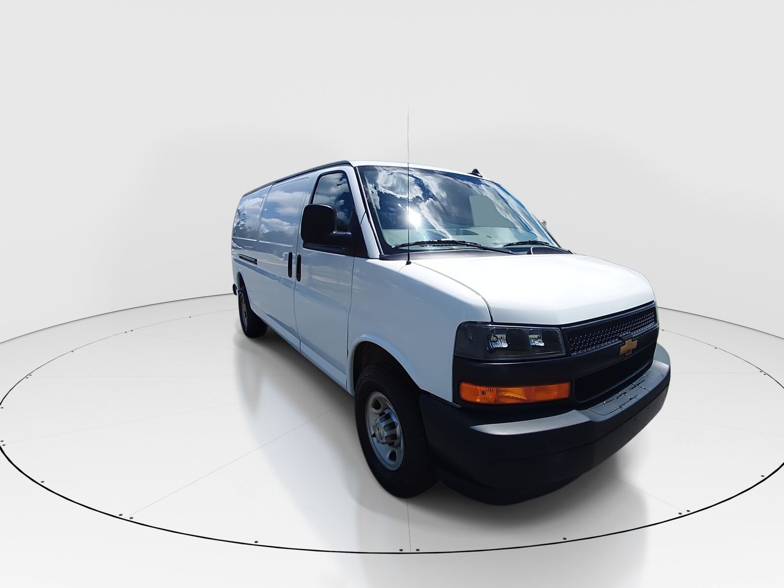 2025 CHEVROLET Express