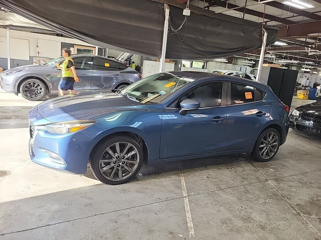 2018 MAZDA Mazda3