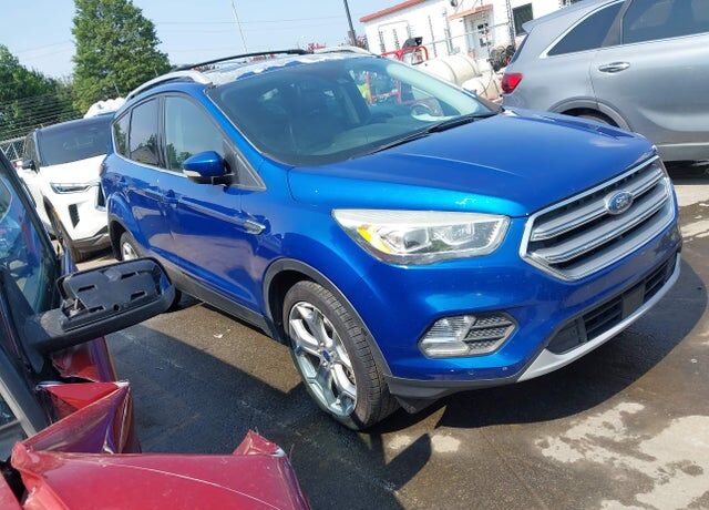 2017 FORD Escape