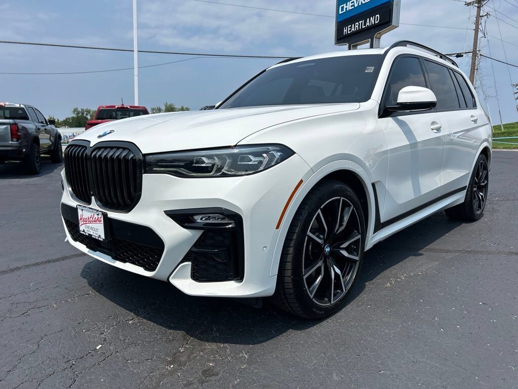 2022 BMW X7