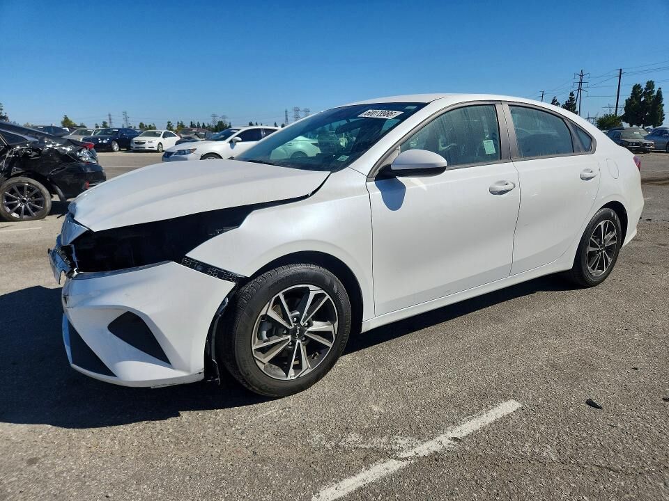 2023 KIA Forte