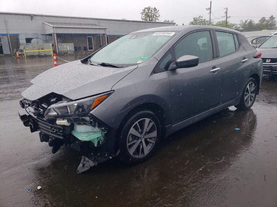 2022 NISSAN Leaf