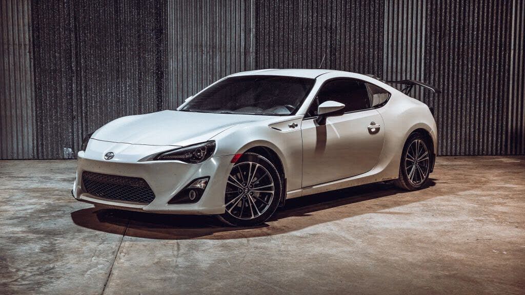 2013 TOYOTA Scion