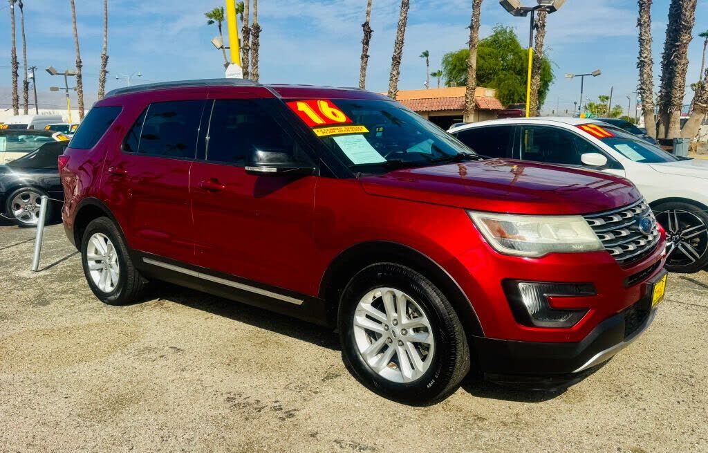 2016 FORD Explorer
