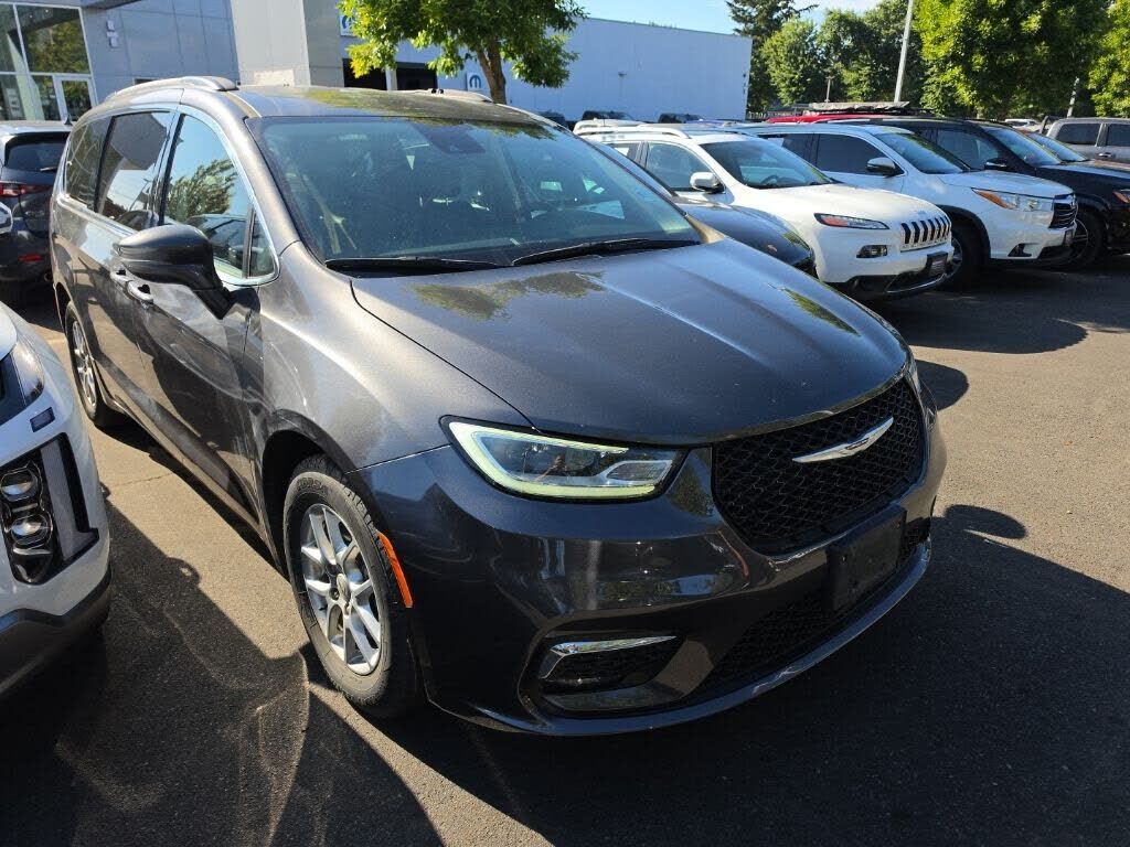 2022 CHRYSLER Pacifica