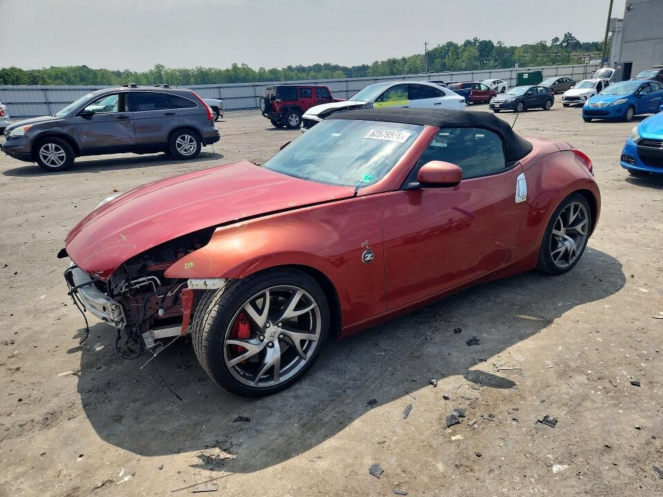 2014 NISSAN 370Z