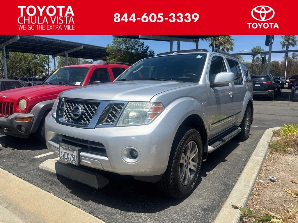 2012 NISSAN Pathfinder