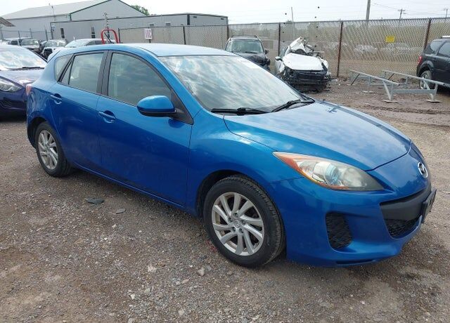 2012 MAZDA Mazda3