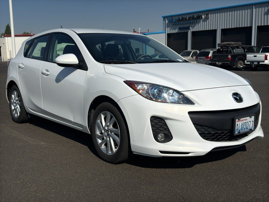 2013 MAZDA Mazda3