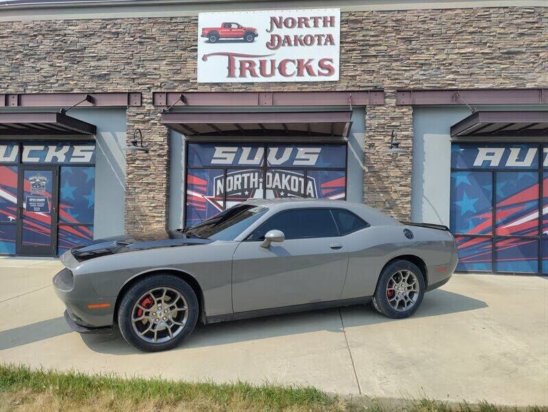 2017 DODGE Challenger