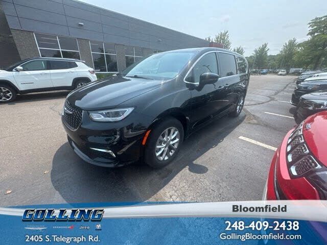 2023 CHRYSLER Pacifica