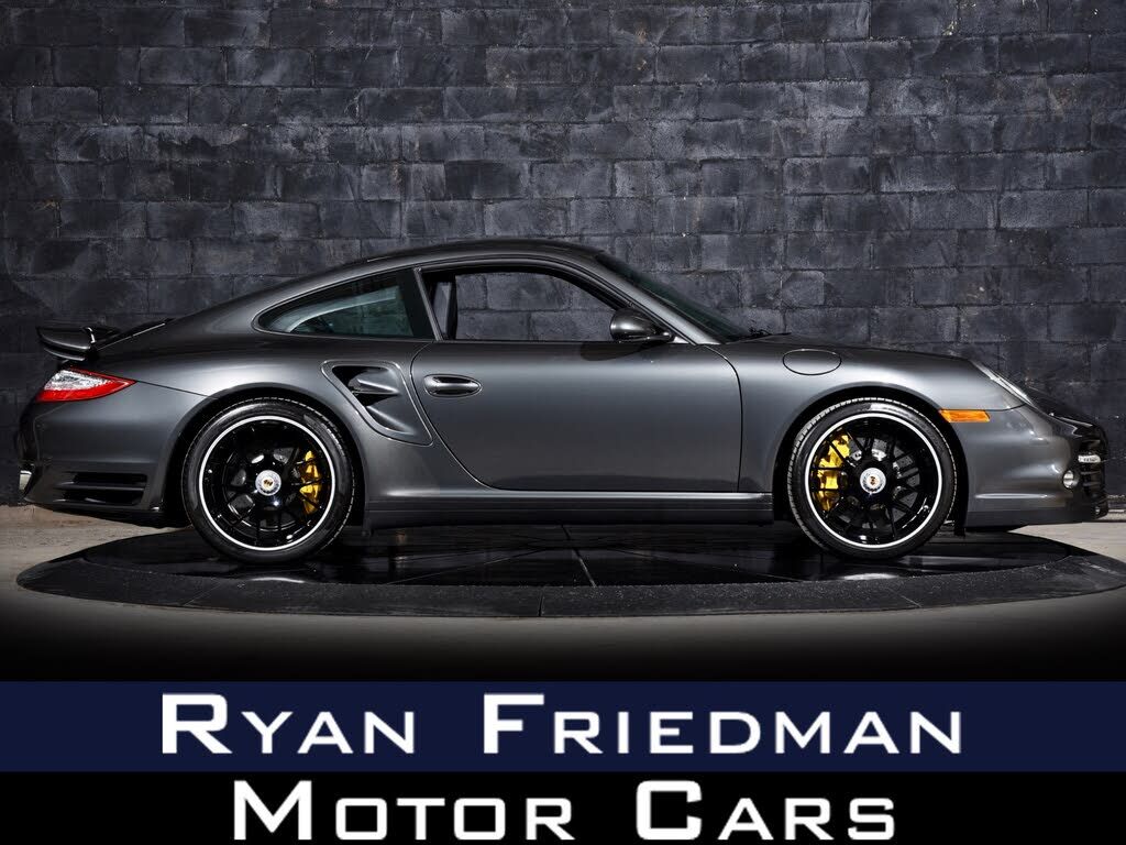 2011 PORSCHE 911