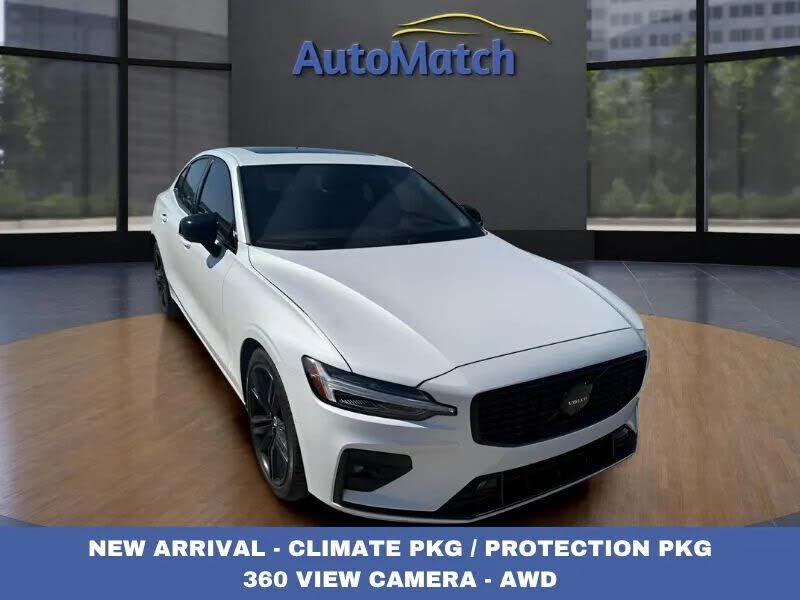 2024 VOLVO S60