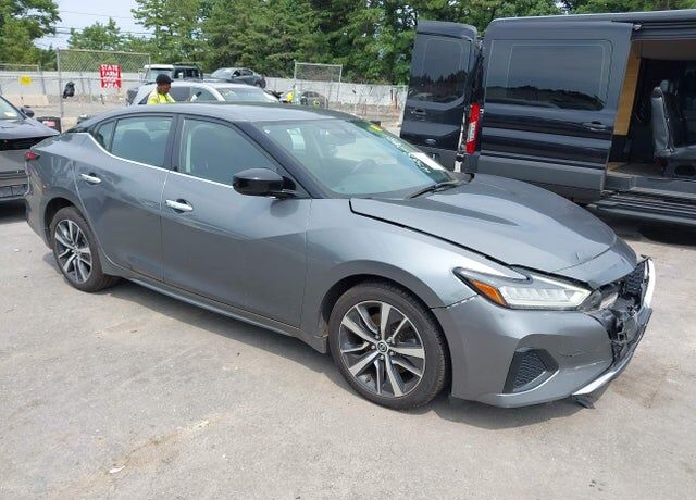 2019 NISSAN Maxima