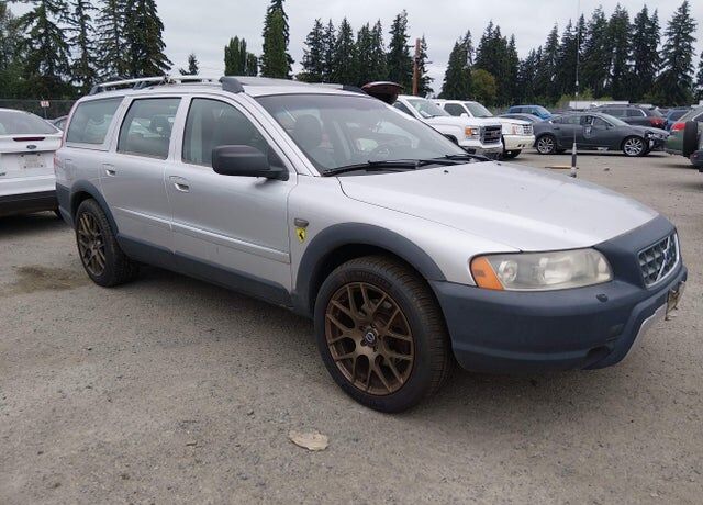 2005 VOLVO XC70