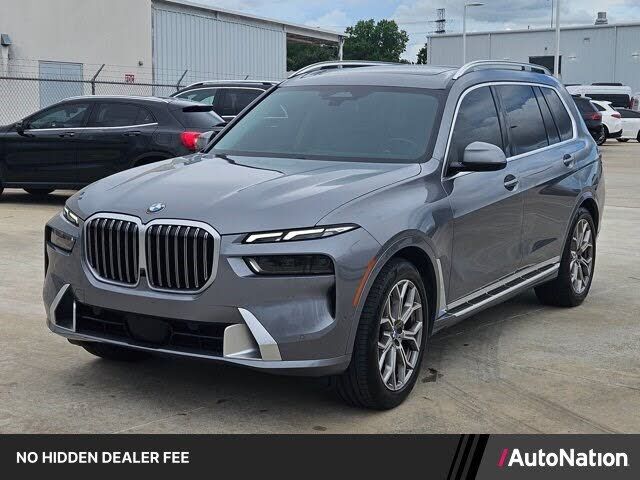 2023 BMW X7