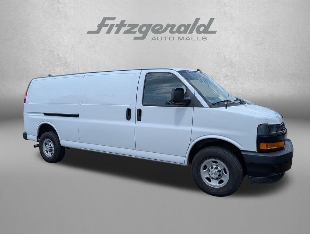 2023 CHEVROLET Express