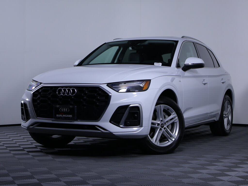 2024 AUDI Q5 e