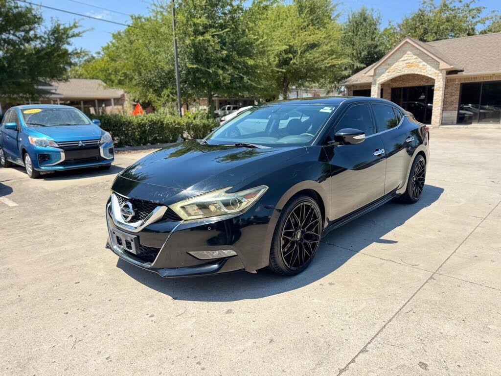 2017 NISSAN Maxima