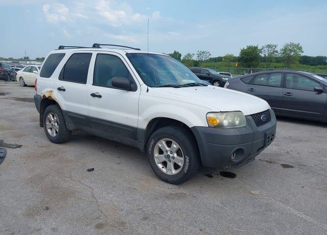 2005 FORD Escape