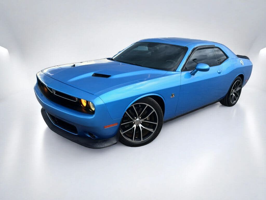 2016 DODGE Challenger