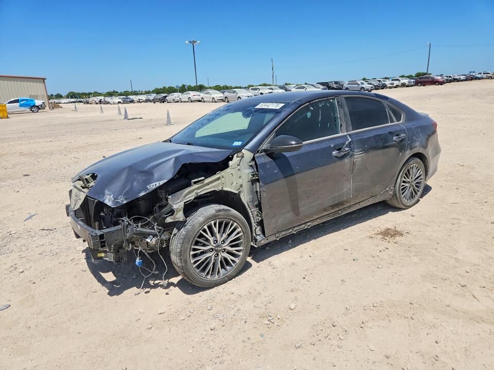 2023 KIA Forte