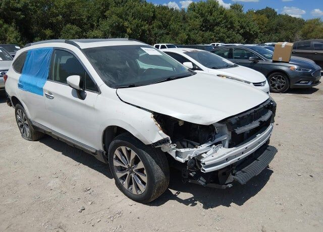 2018 SUBARU Outback