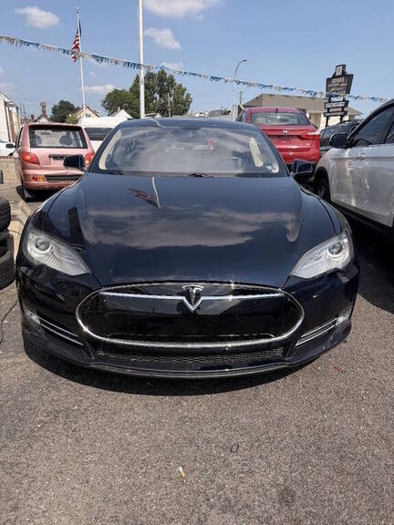 2014 TESLA Model S