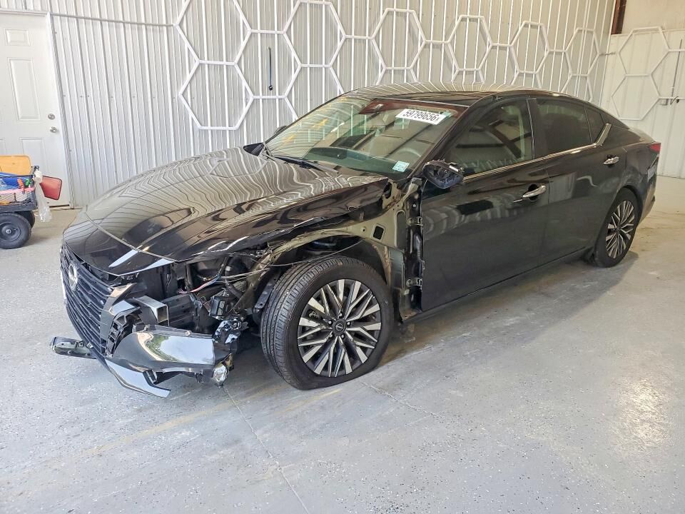 2024 NISSAN Altima