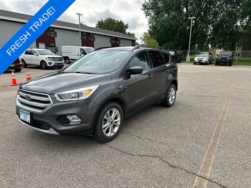 2017 FORD Escape