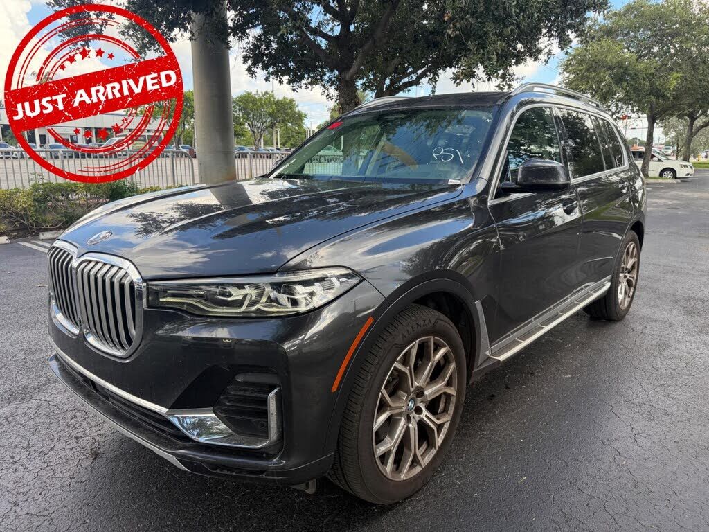 2021 BMW X7