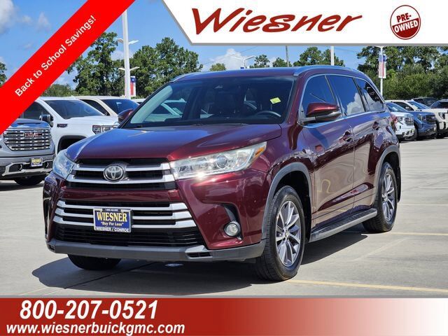 2017 TOYOTA Highlander