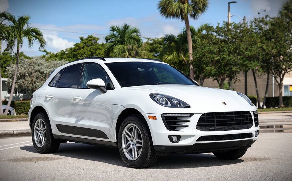 2018 PORSCHE Macan