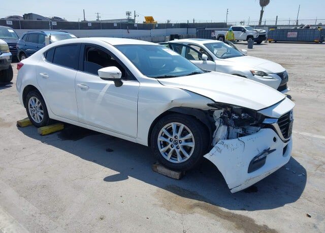2017 MAZDA Mazda3