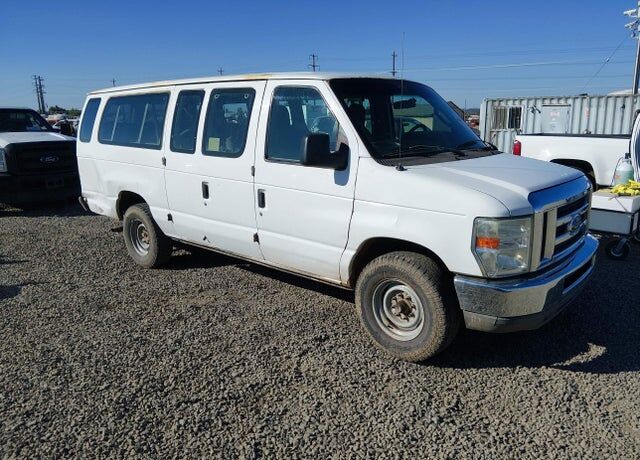 2010 FORD E-350