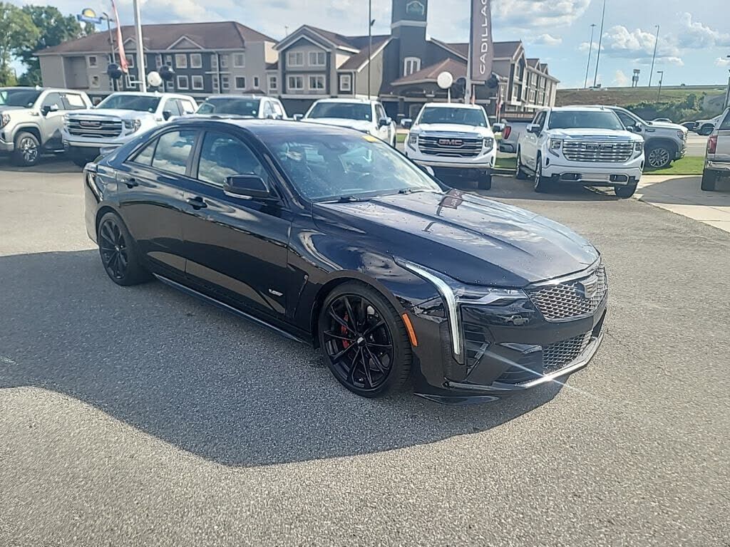 2022 CADILLAC CT4
