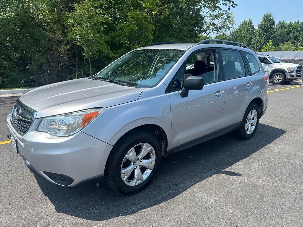 2016 SUBARU Forester